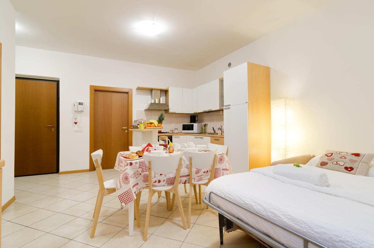 טרנטו B&B And Apartments Al Duomo מראה חיצוני תמונה